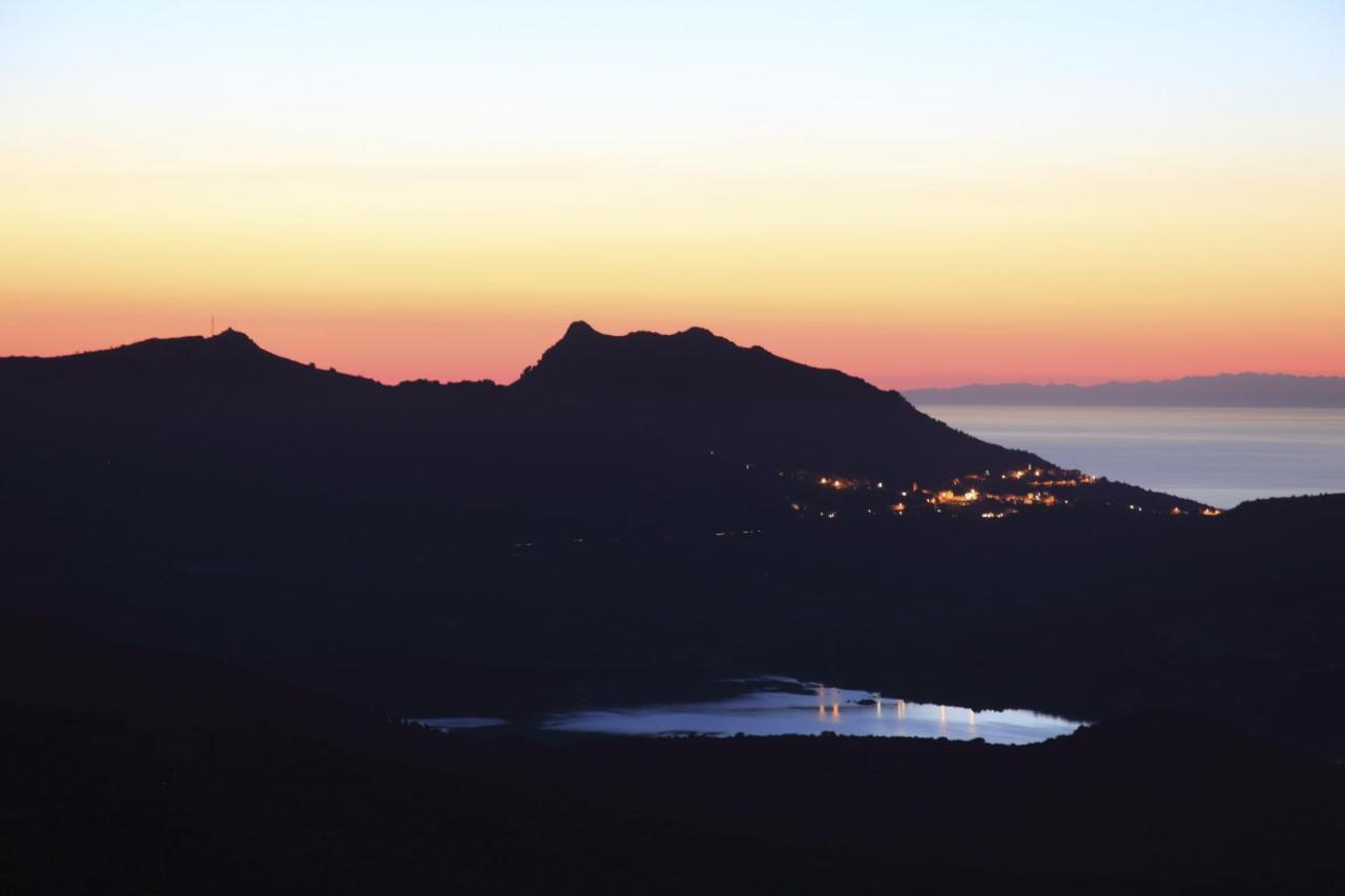 Vacancorse Maison U Canale Speloncato  Dış mekan fotoğraf